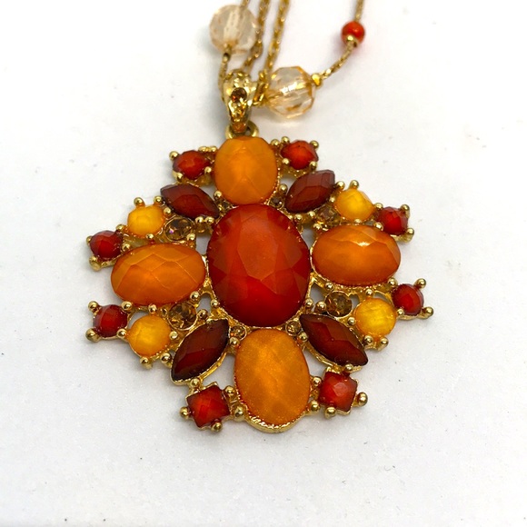 Sparkly Beaded Pendant with a Double chain Beaded 18” Necklace - Picture 2 of 3